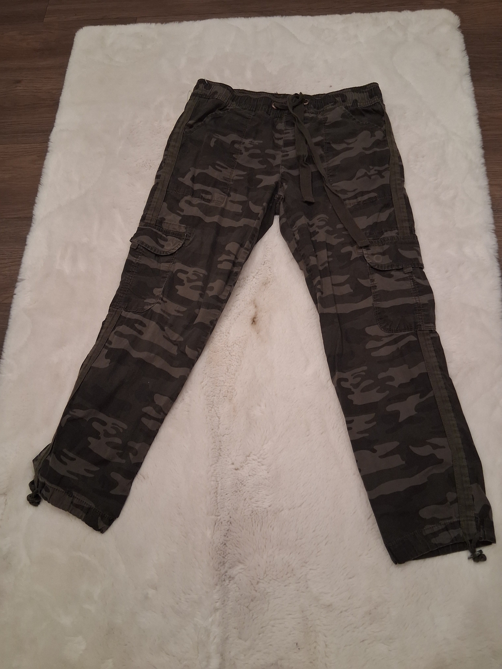 Sanctuary Camo Cargo Pants Waist 26 Like New